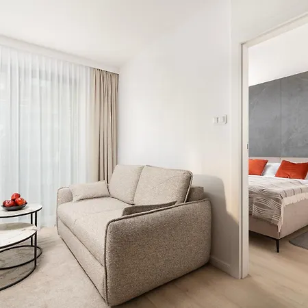 Apartment Easy Rent- Wieniawska Parking Centrum