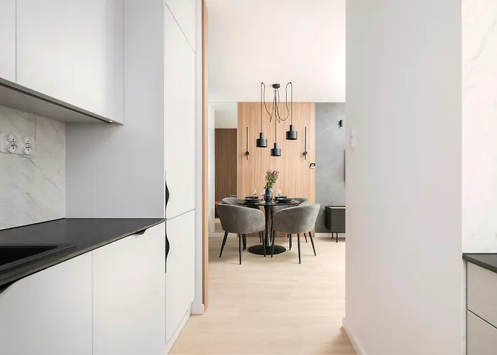 Easy Rent- Wieniawska Parking Centrum